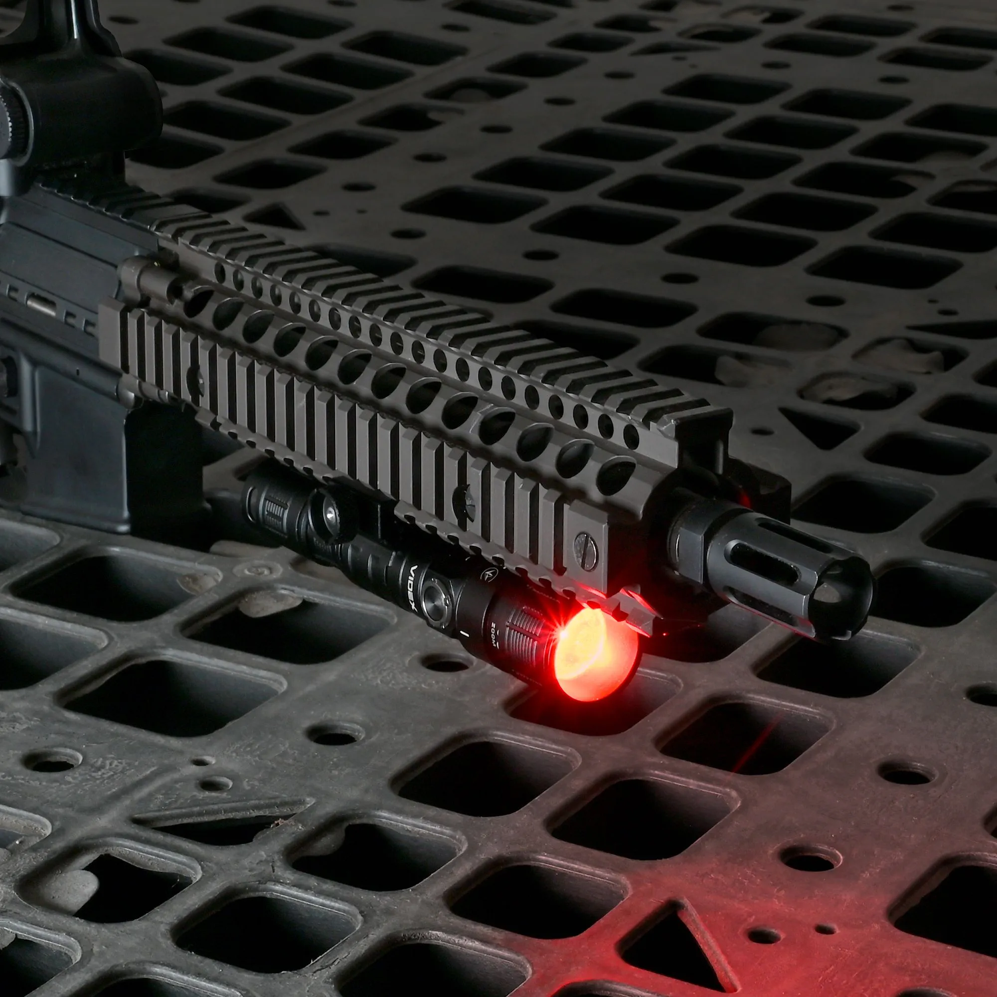 ⭐ Latarka taktyczna LED VIDEX 1000Lm 5000K ⭐