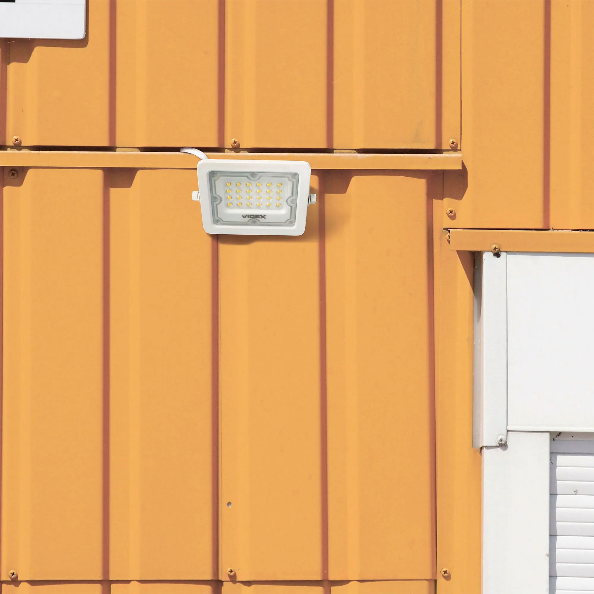 ⭐ Naświetlacz LED VIDEX 20W 5000K IP65 ⭐