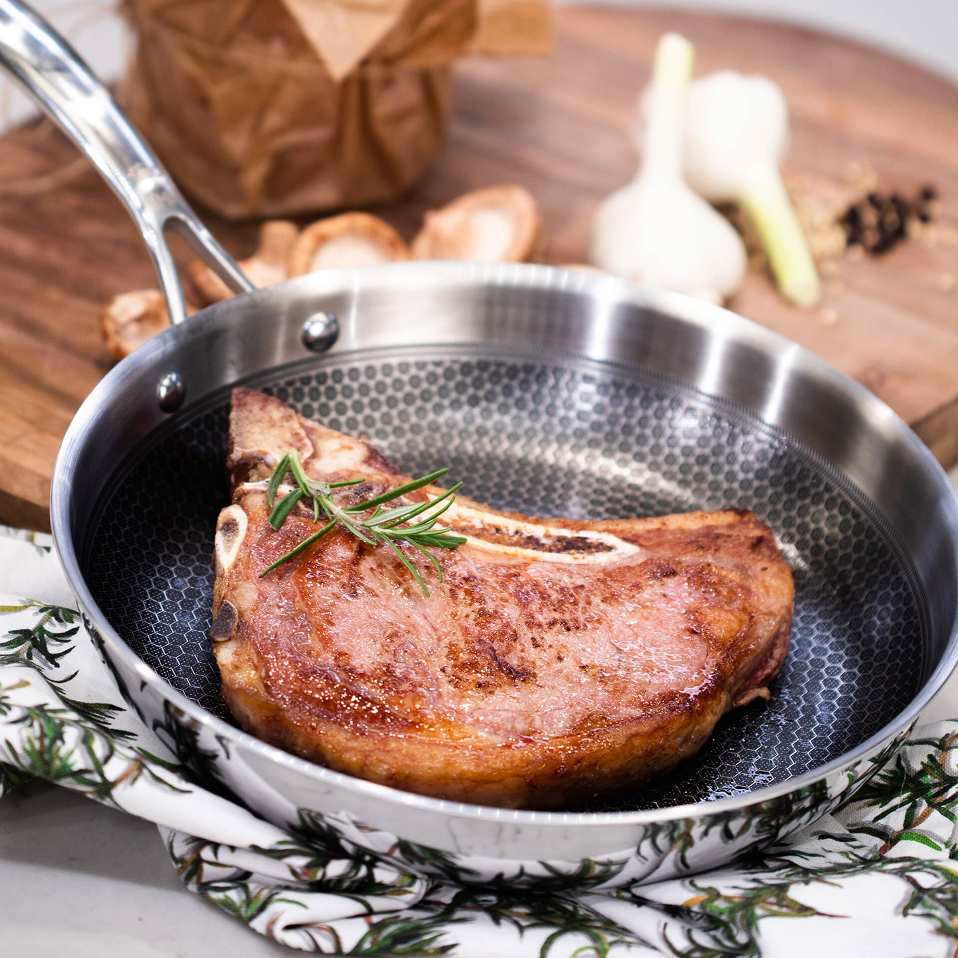 Patelnia Relief 24 cm – idealne smażenie bez przywierania