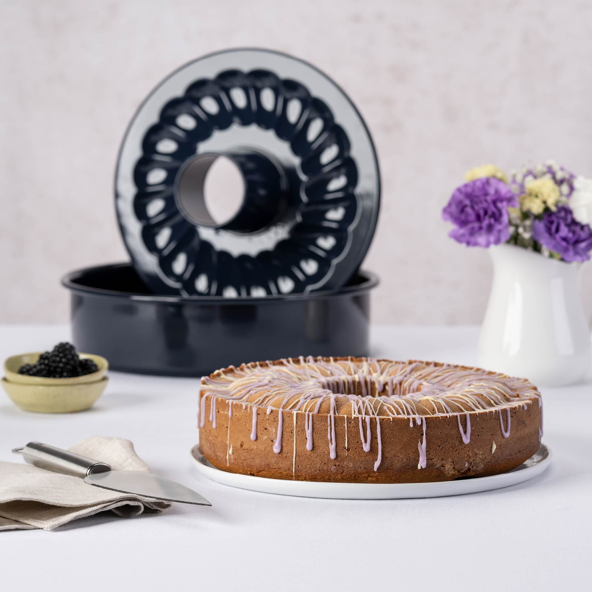 Forma do pieczenia z płaskim i rurkowym dnem - doskonałe wypieki