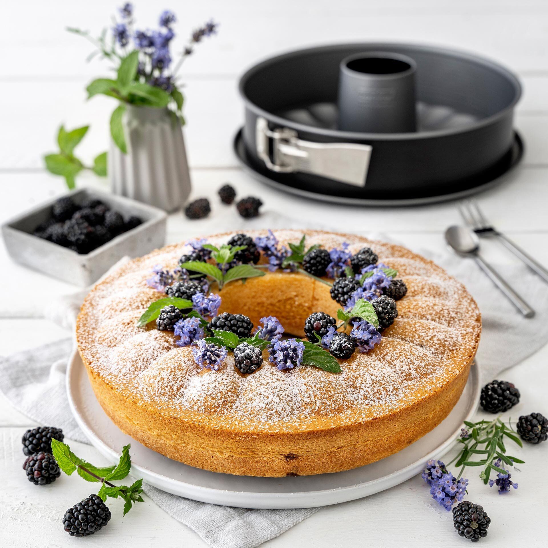 Forma do pieczenia z płaskim i okrągłym dnem - łatwe pieczenie