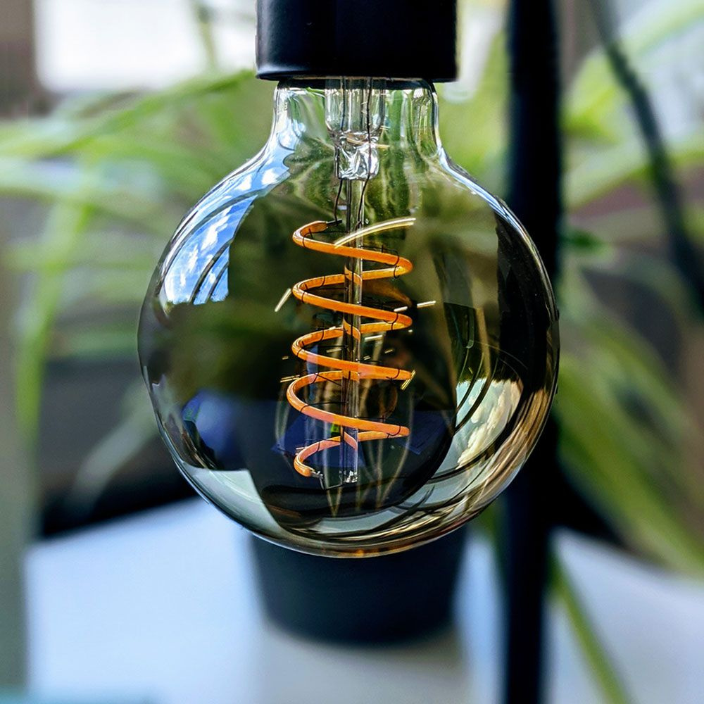 Żarówka dekoracyjna ściemnialna G95 4W E27 ciepła 100lm 1800K Videx