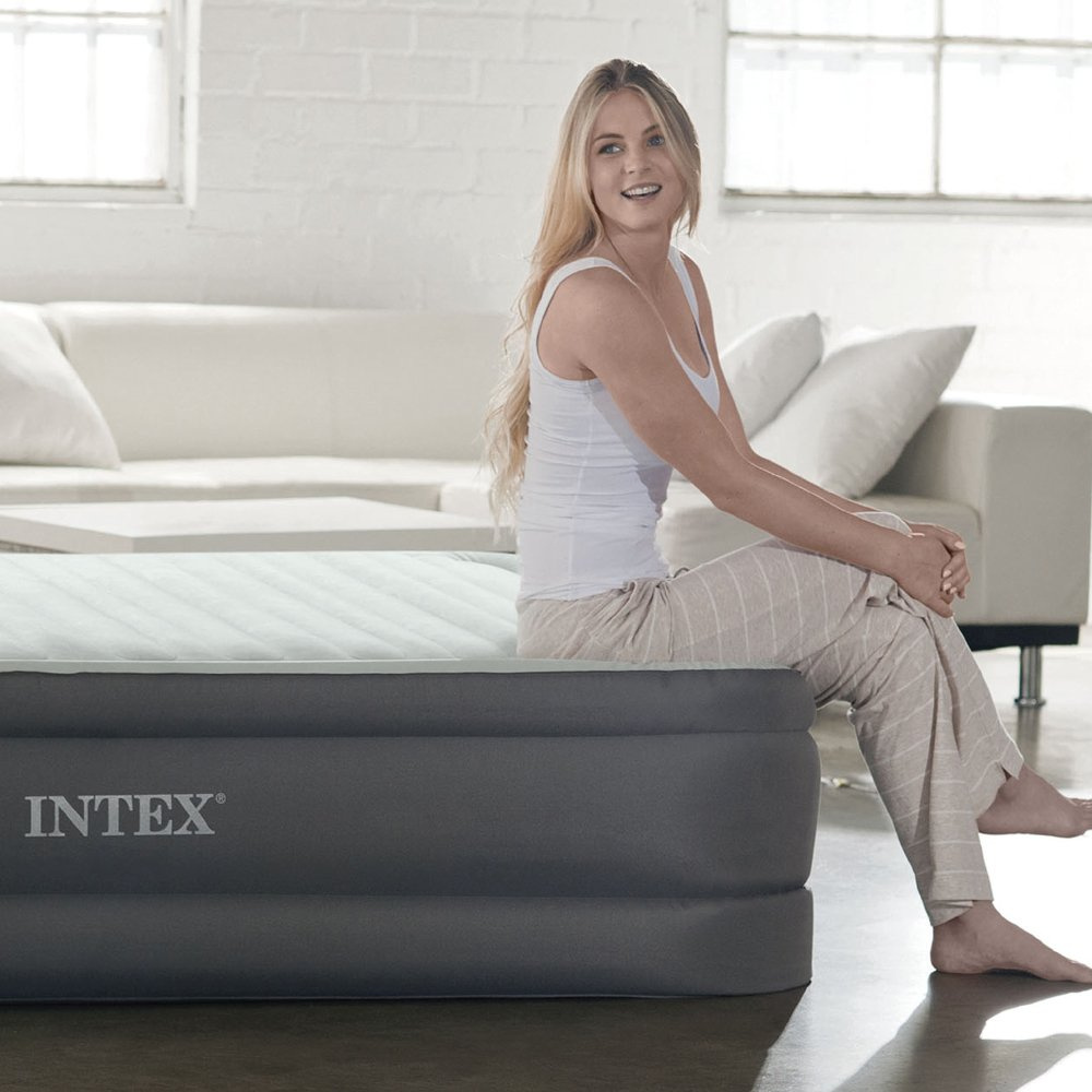 Materac welurowy PremAire z supernowoczesną pompką 137 x 191 x 46 cm INTEX 64904