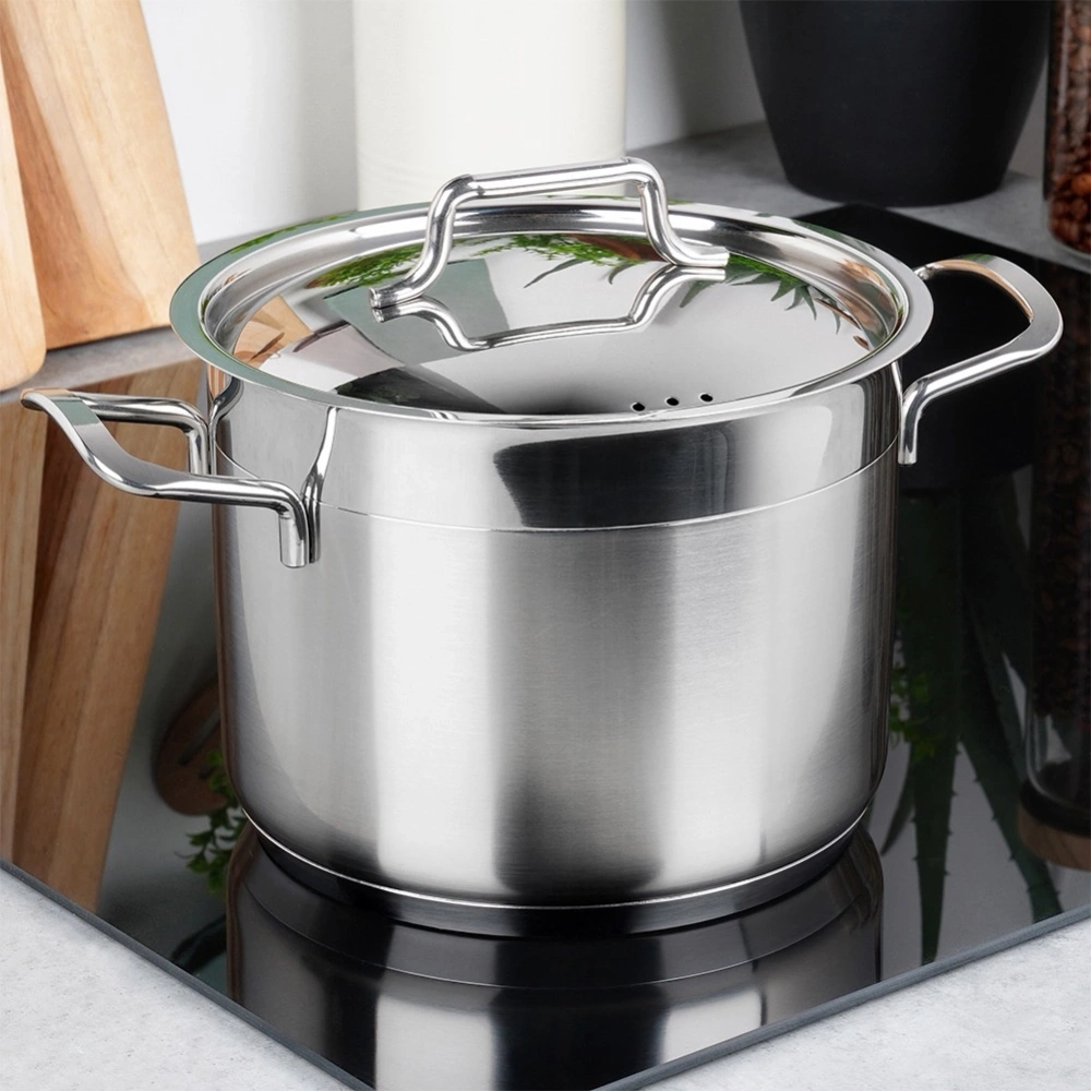 Garnek stalowy z pokrywką ANETT 18 cm, 3,5 l