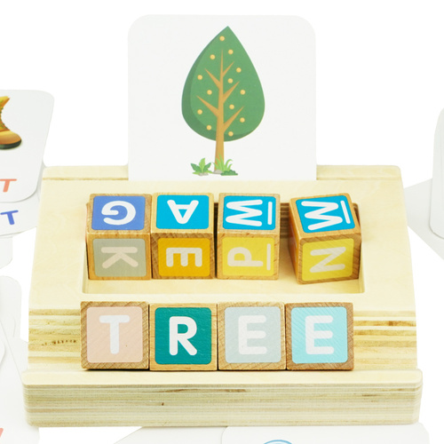 Karty językowe do układania literek i słów na drewnianej podstawce literowanie