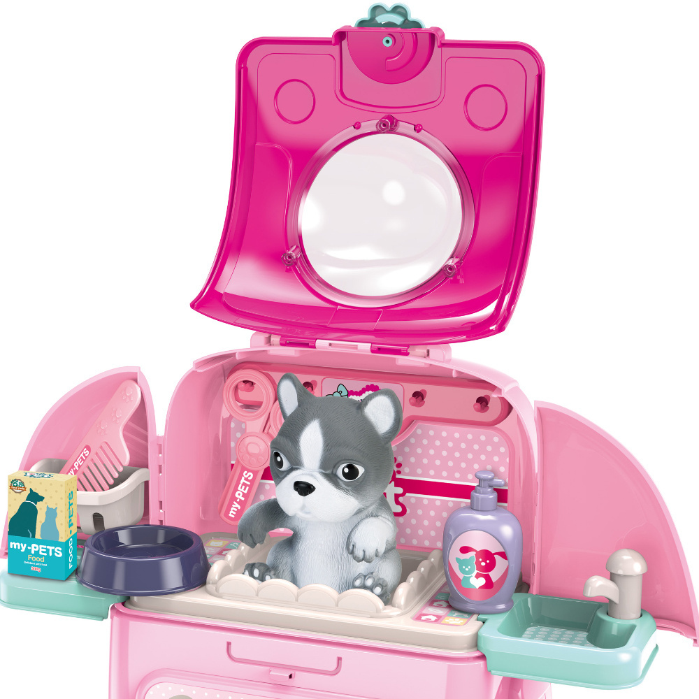 Salon piękności dla pupila, plecak z pieskiem