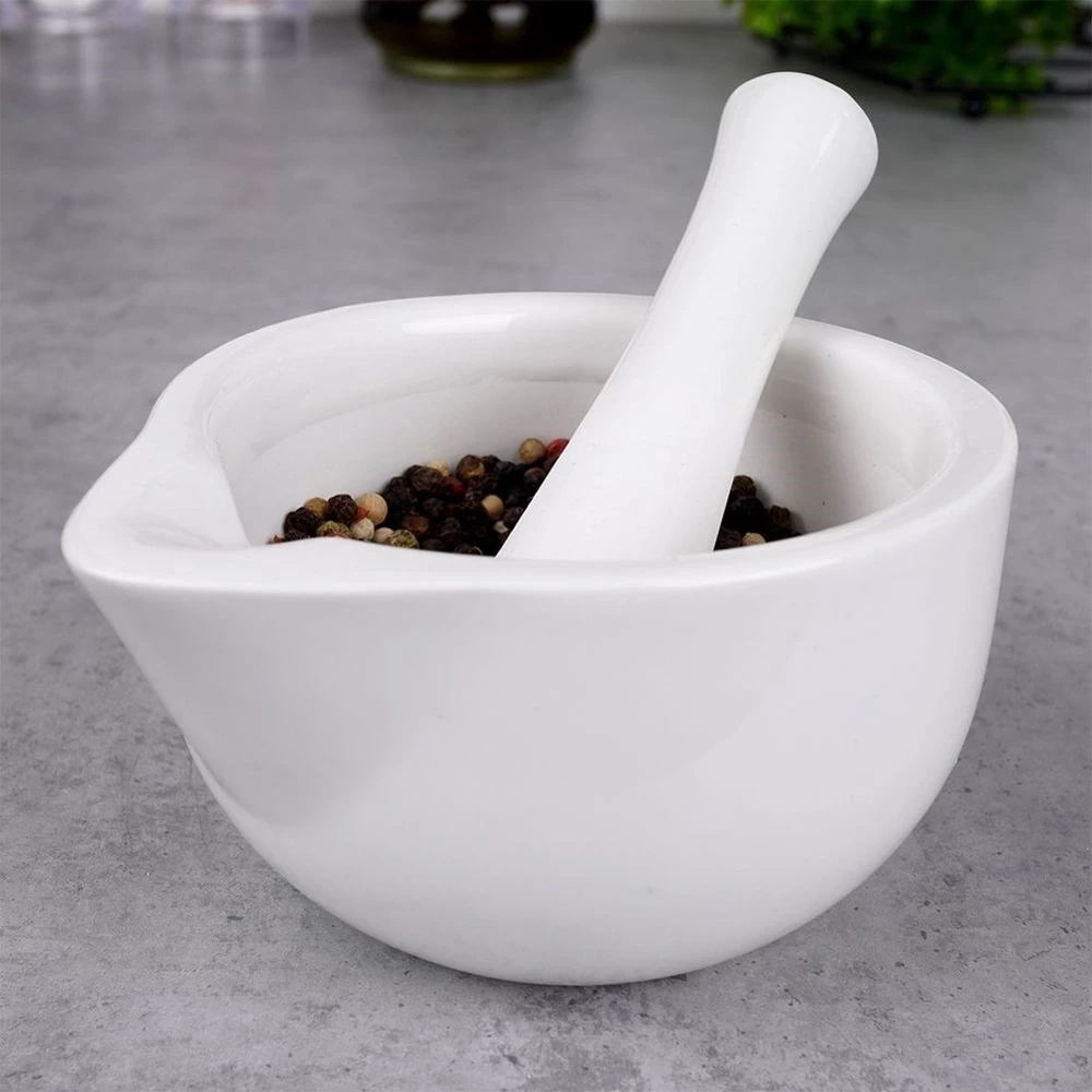 Moździerz do przypraw porcelanowy biały