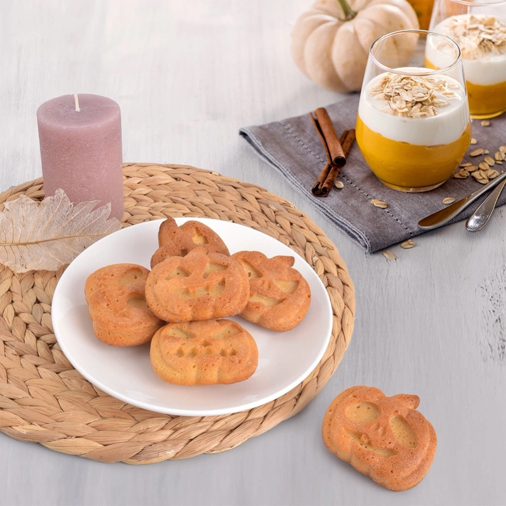 Forma do ciastek muffinek silikonowa Halloween 25x18x3 cm