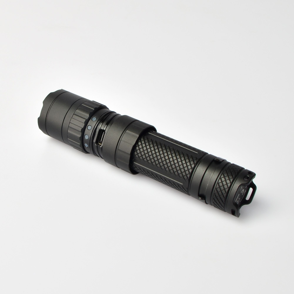 Latarka LED przenośna VIDEX 1700Lm 6500K