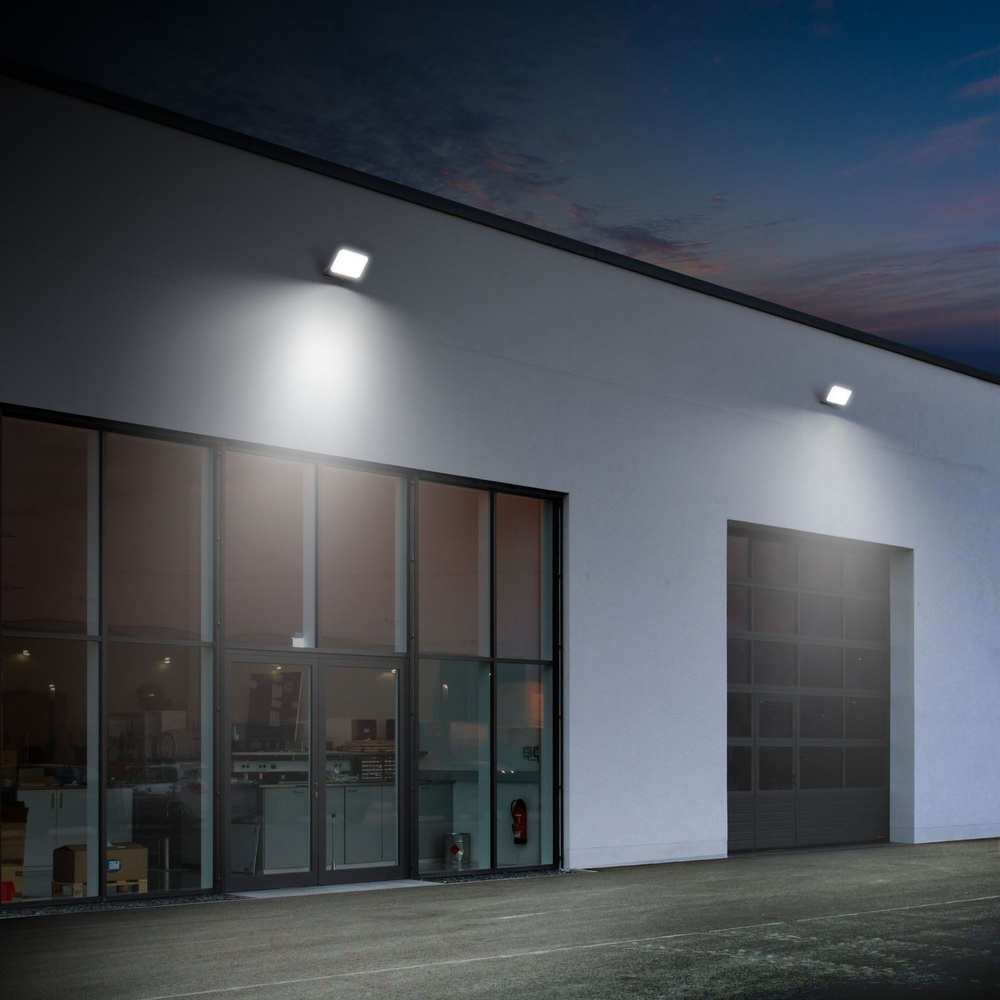 Naświetlacz Videx LED 100W 9500lm neutralna biel 5000K stop aluminium IP65