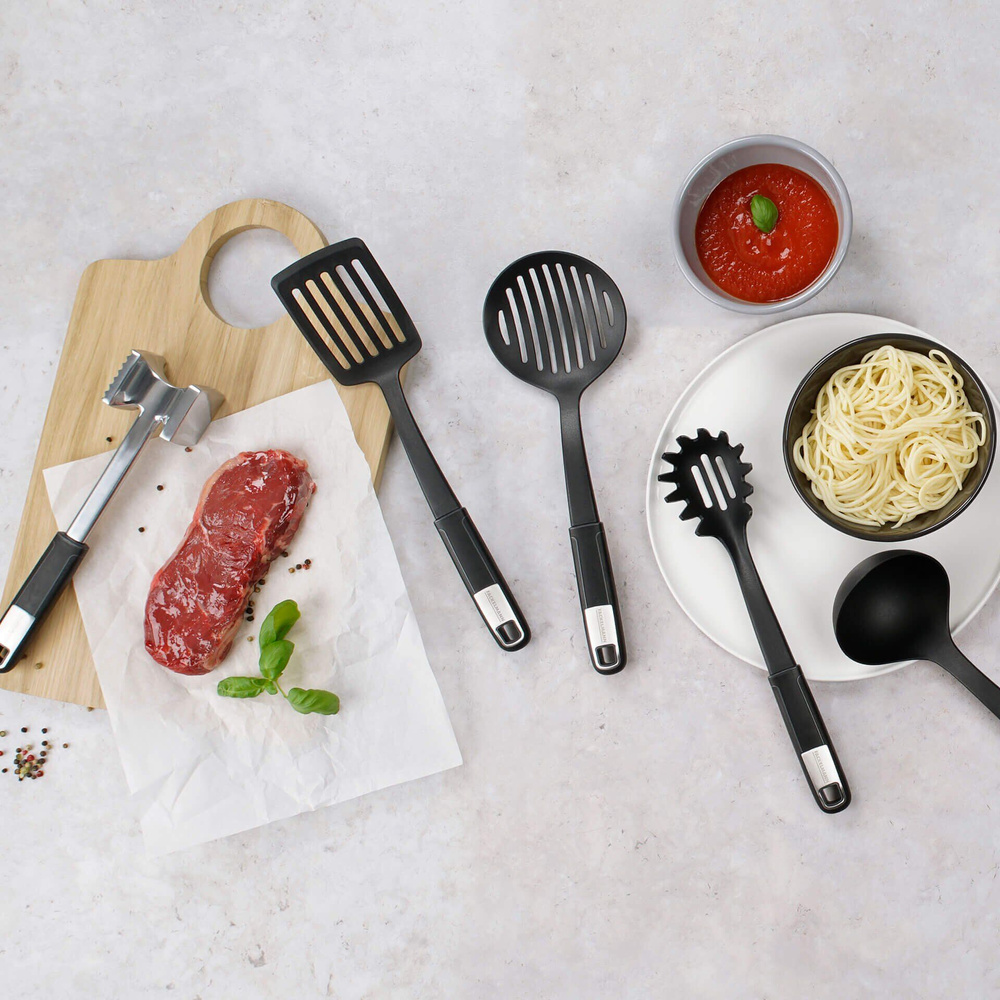 Ręczna tarka do warzyw i owoców - precyzyjne tarcie  FACKELMANN