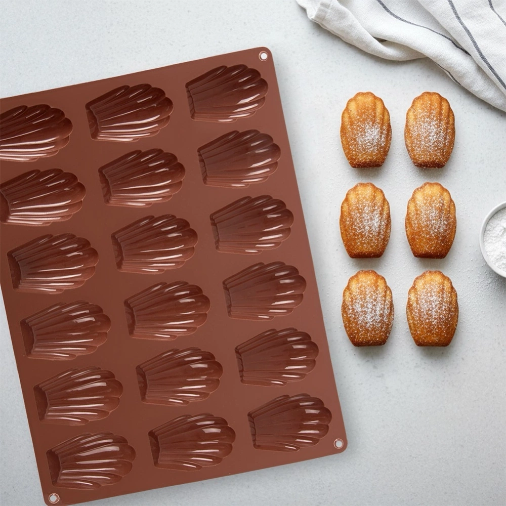 Forma do ciastek silikonowa brązowa muszelki 32x24,5x2 cm
