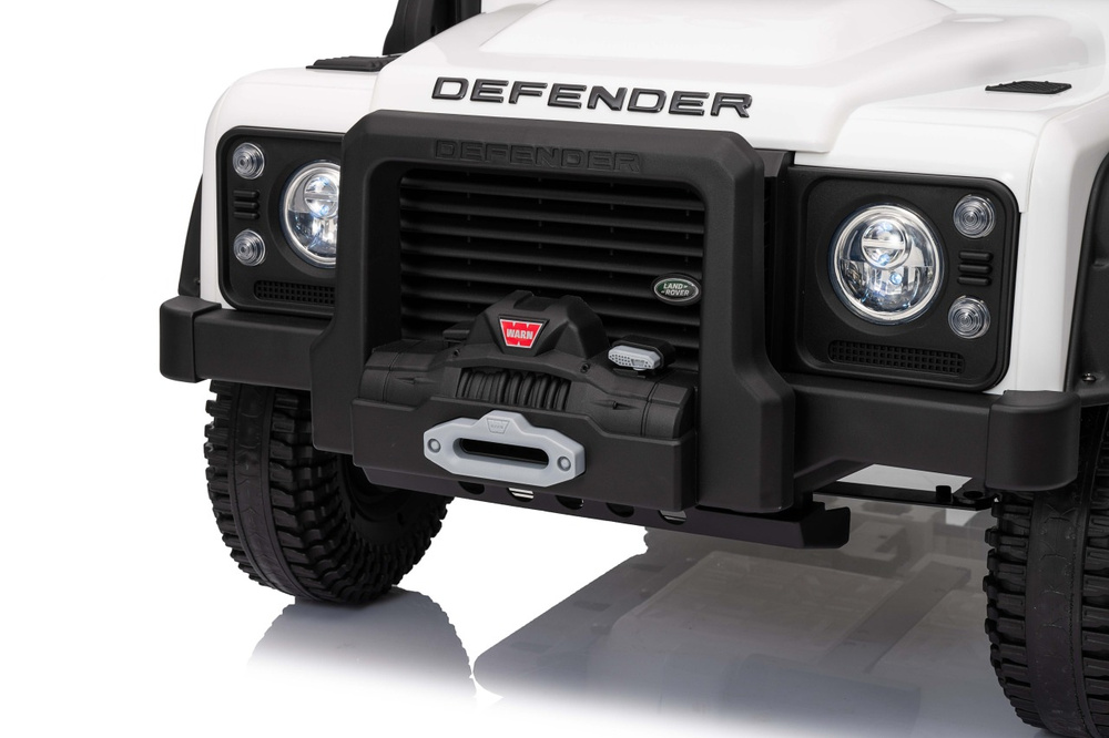 Pojazd Land Rover Defender 110 SVX Concept Biały