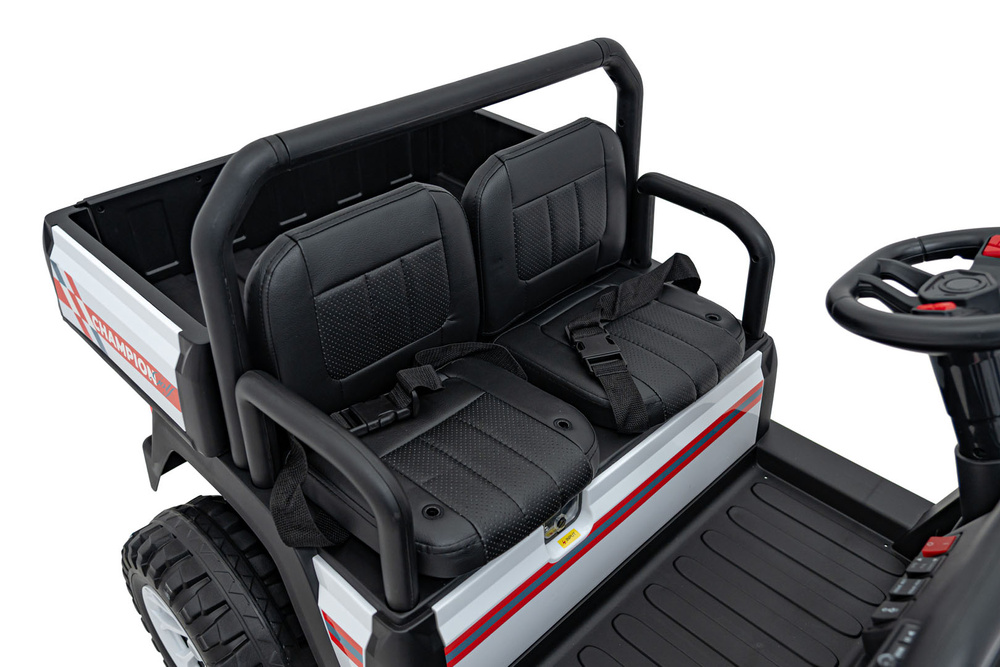 Pojazd Pick-Up Champion Biały