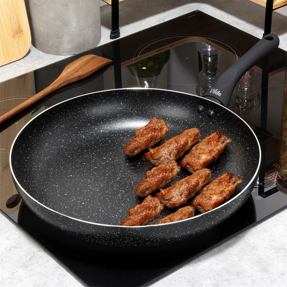 Patelnia granitowa BLACK LINE 32 cm